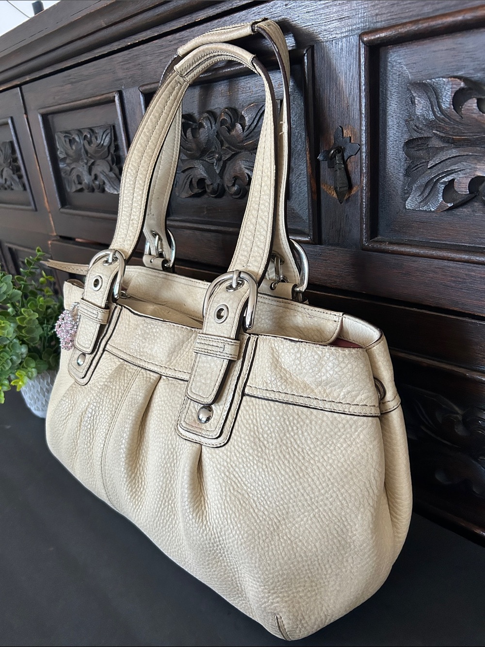 Coach F 13732 Cream Leather Shoulder Bag with Pink Charm